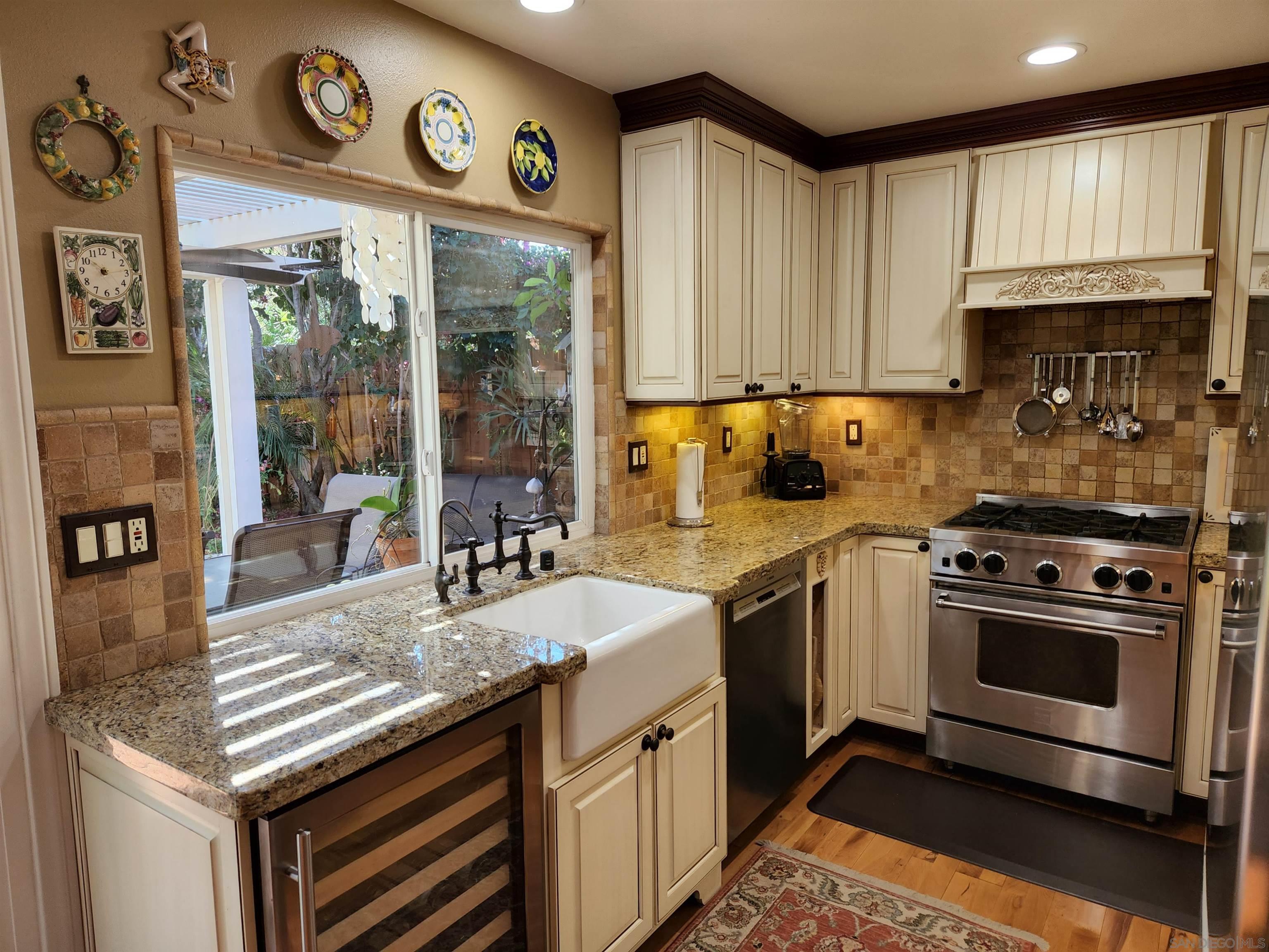 10167 Spring Manor Ct