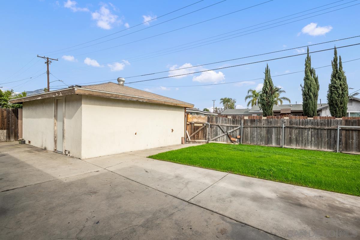 10053 Central Ave.