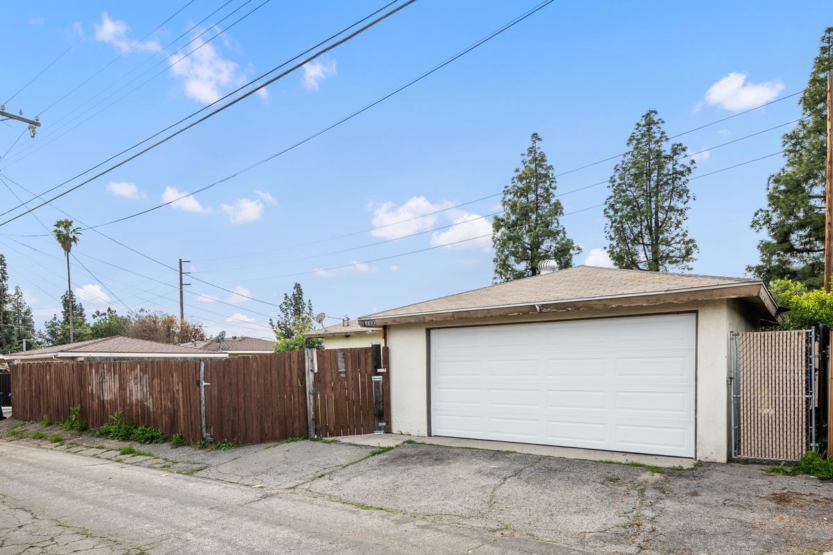 10053 Central Ave.