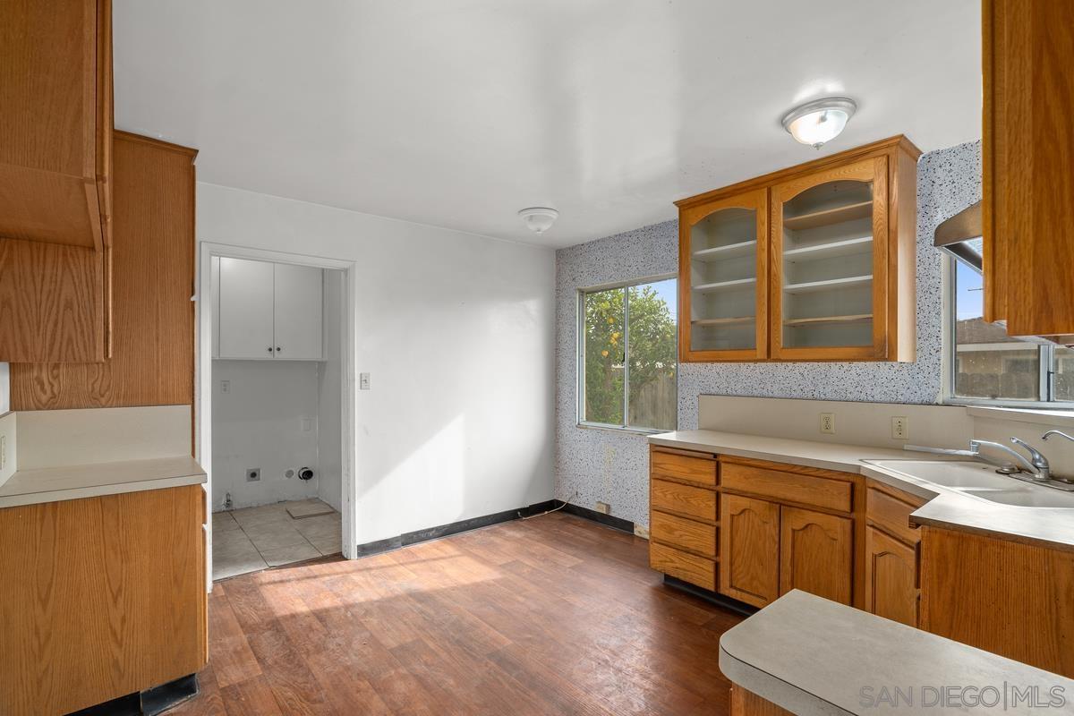 10053 Central Ave.