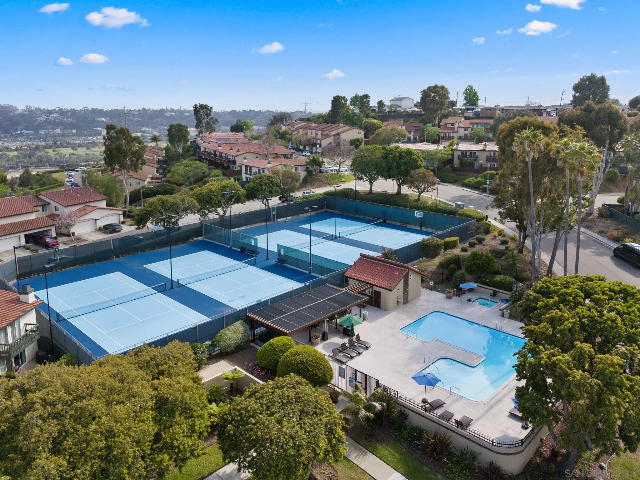 6953 Camino Pacheco