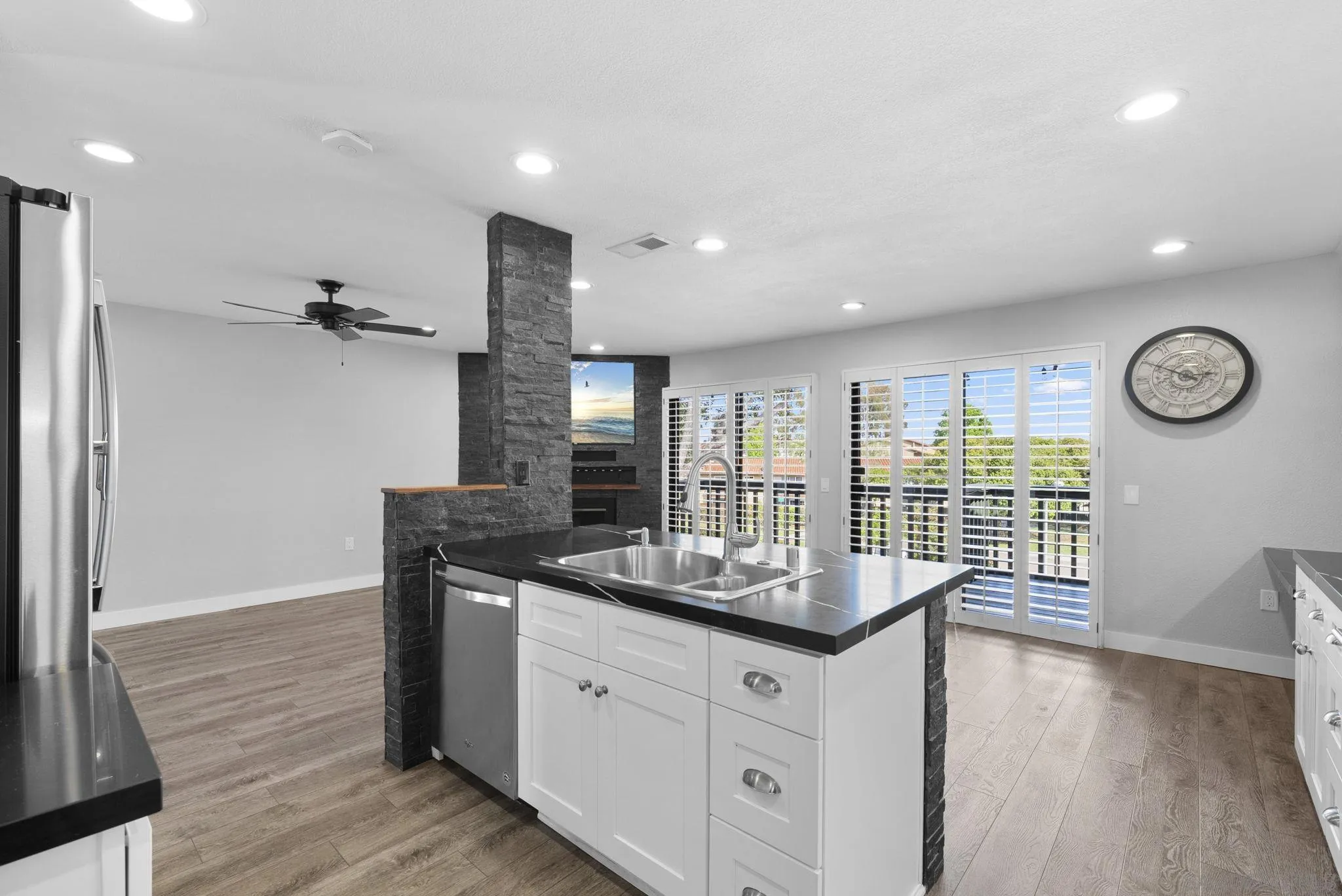 6953 Camino Pacheco