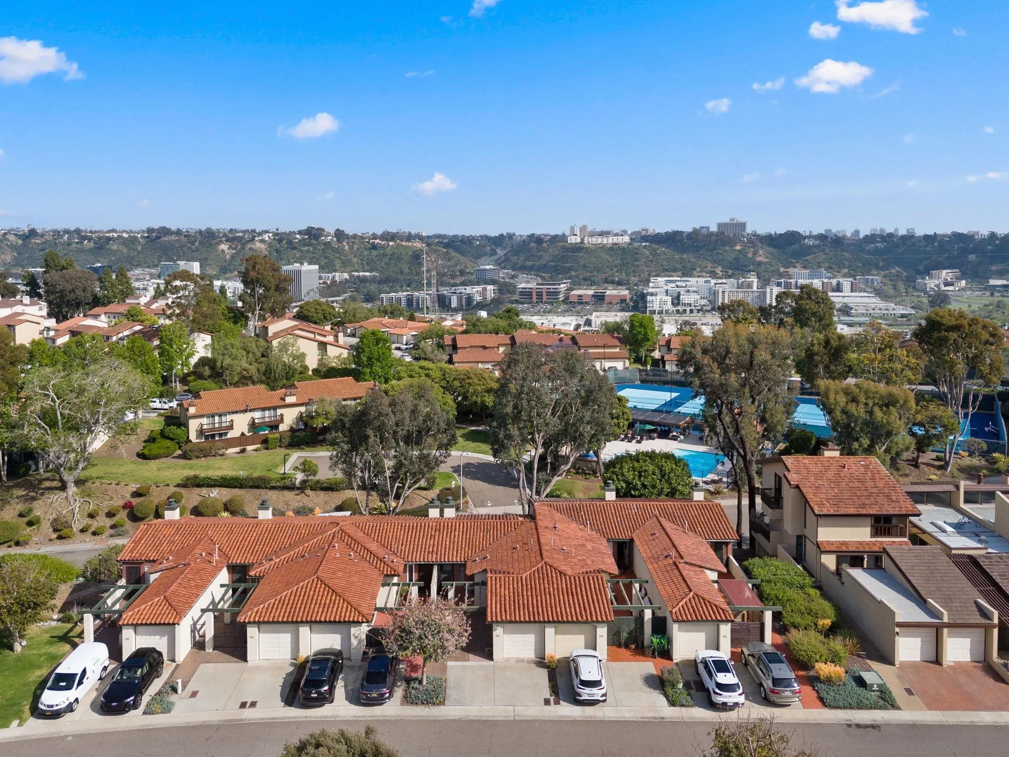 6953 Camino Pacheco