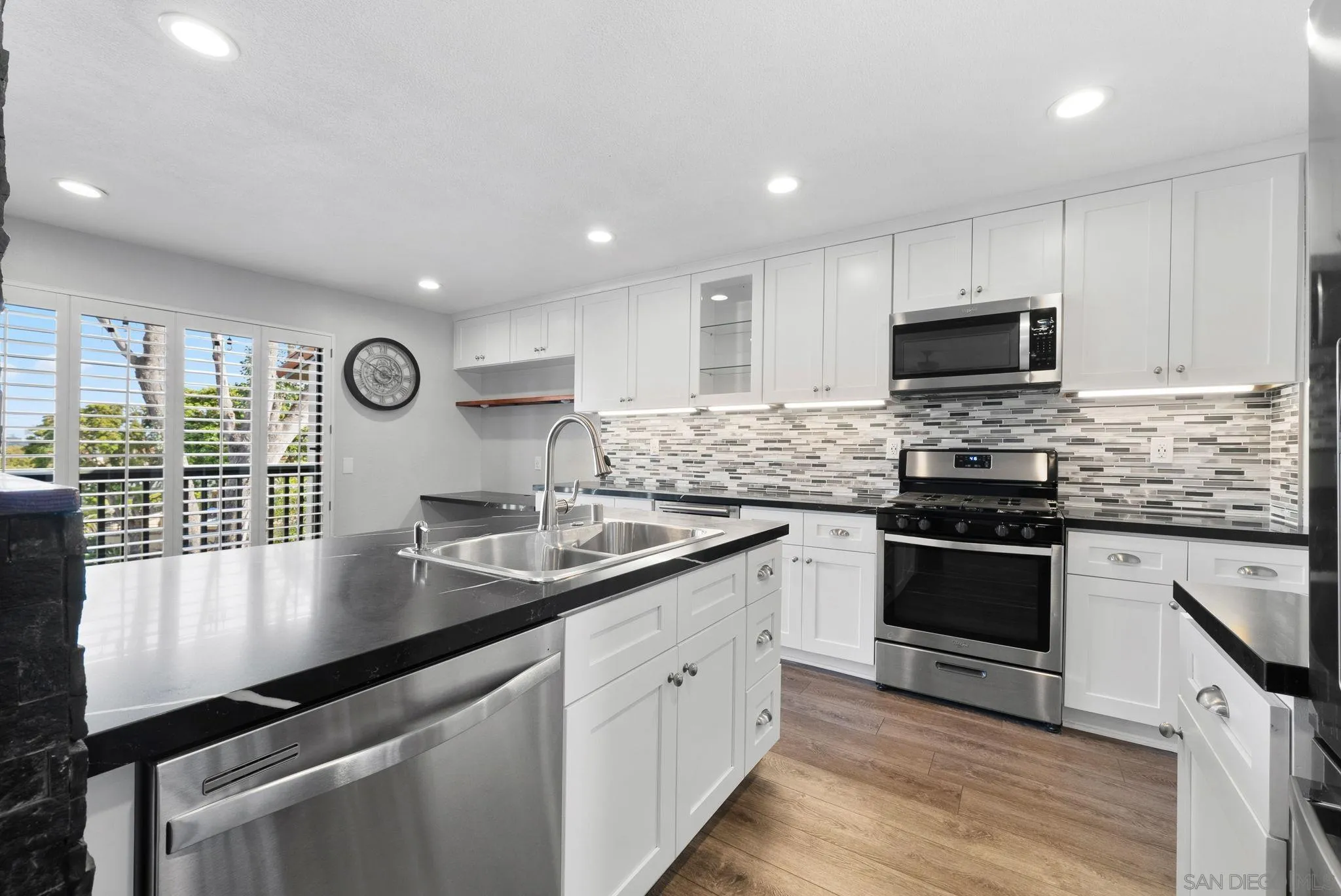 6953 Camino Pacheco