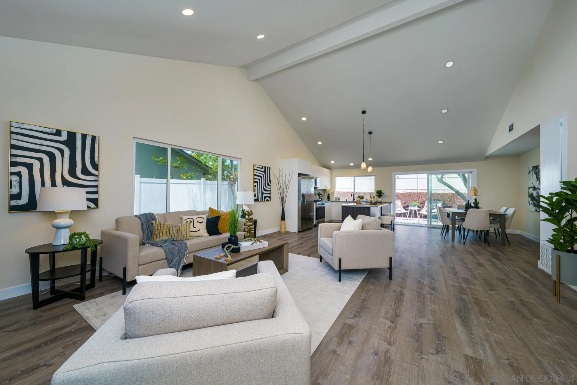 3042 Driscoll