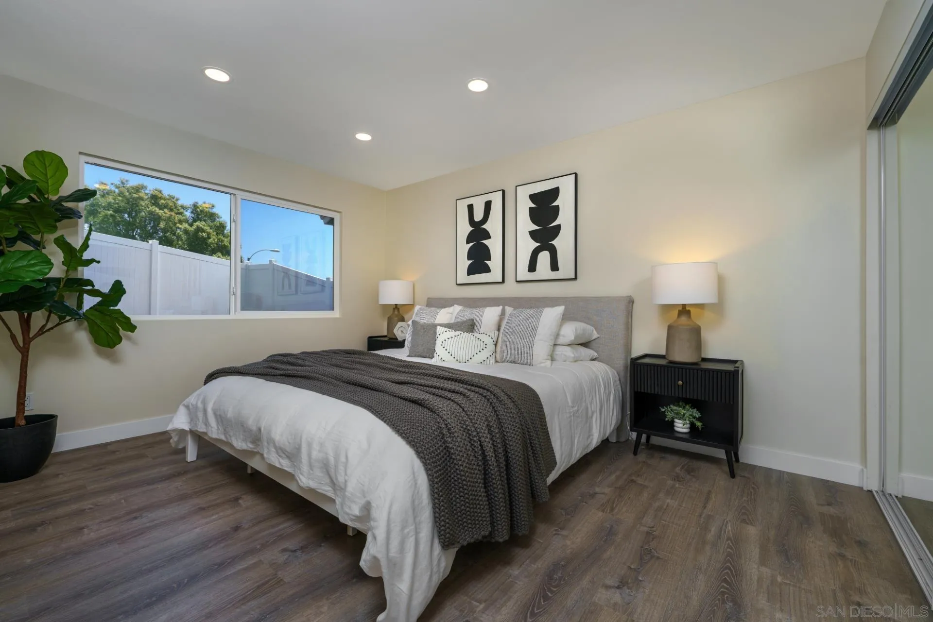 3042 Driscoll