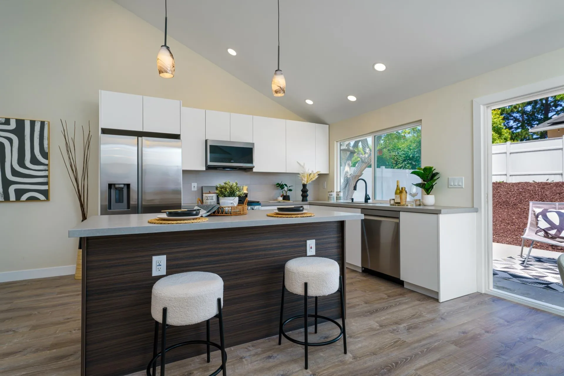 3042 Driscoll