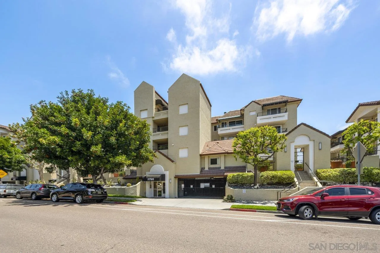 3795 Georgia St # 406