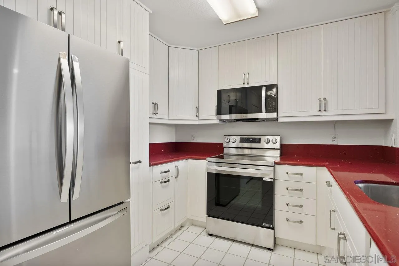 3795 Georgia St # 406