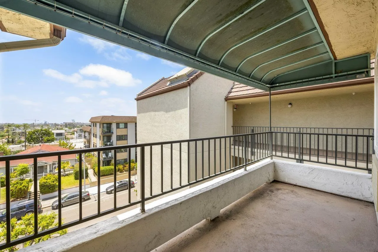 3795 Georgia St # 406