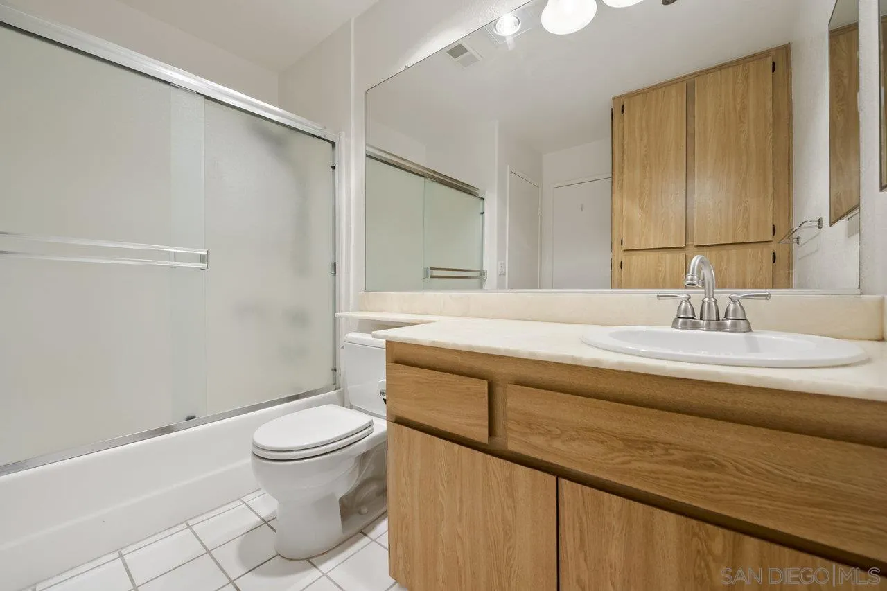 3795 Georgia St # 406