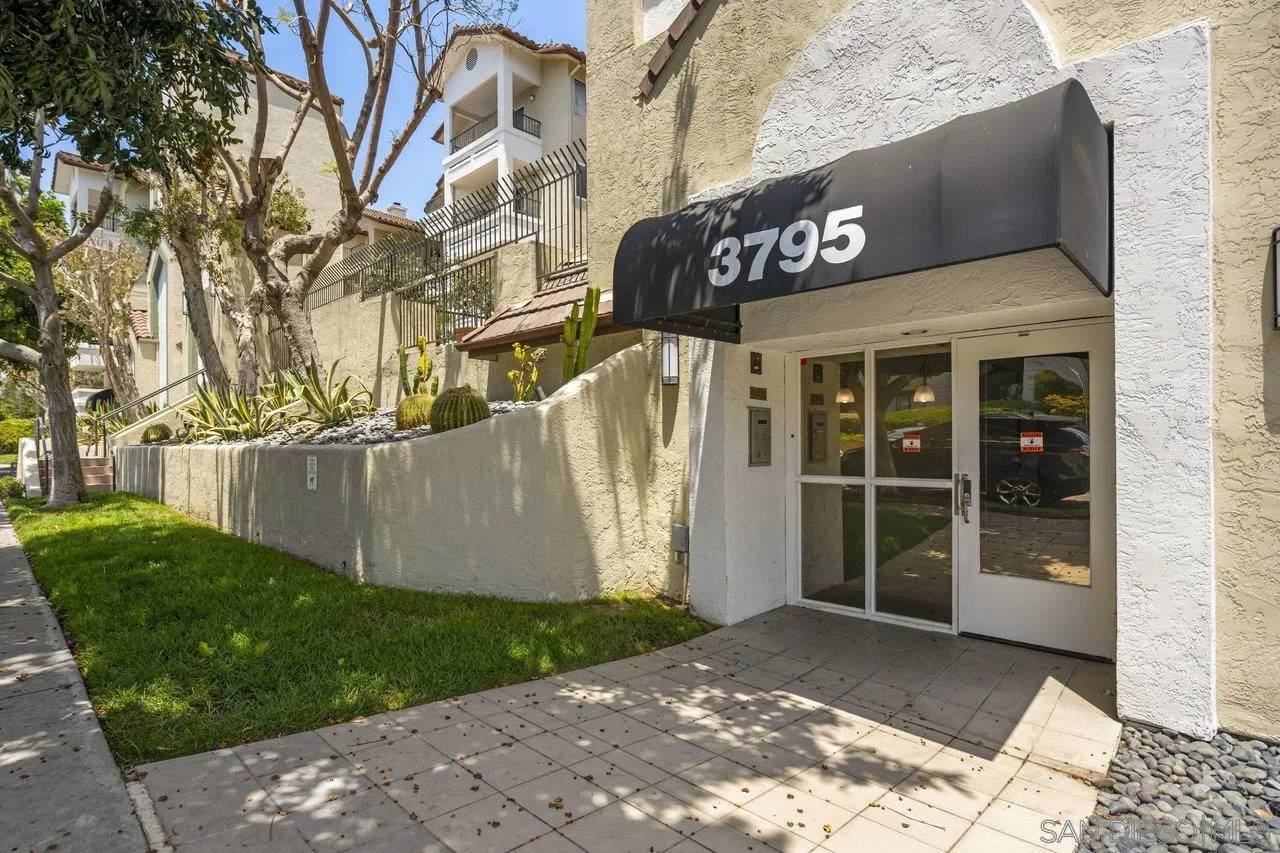 3795 Georgia St # 406