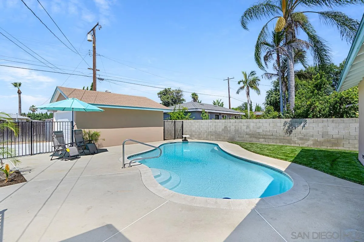 10052 Central Ave.