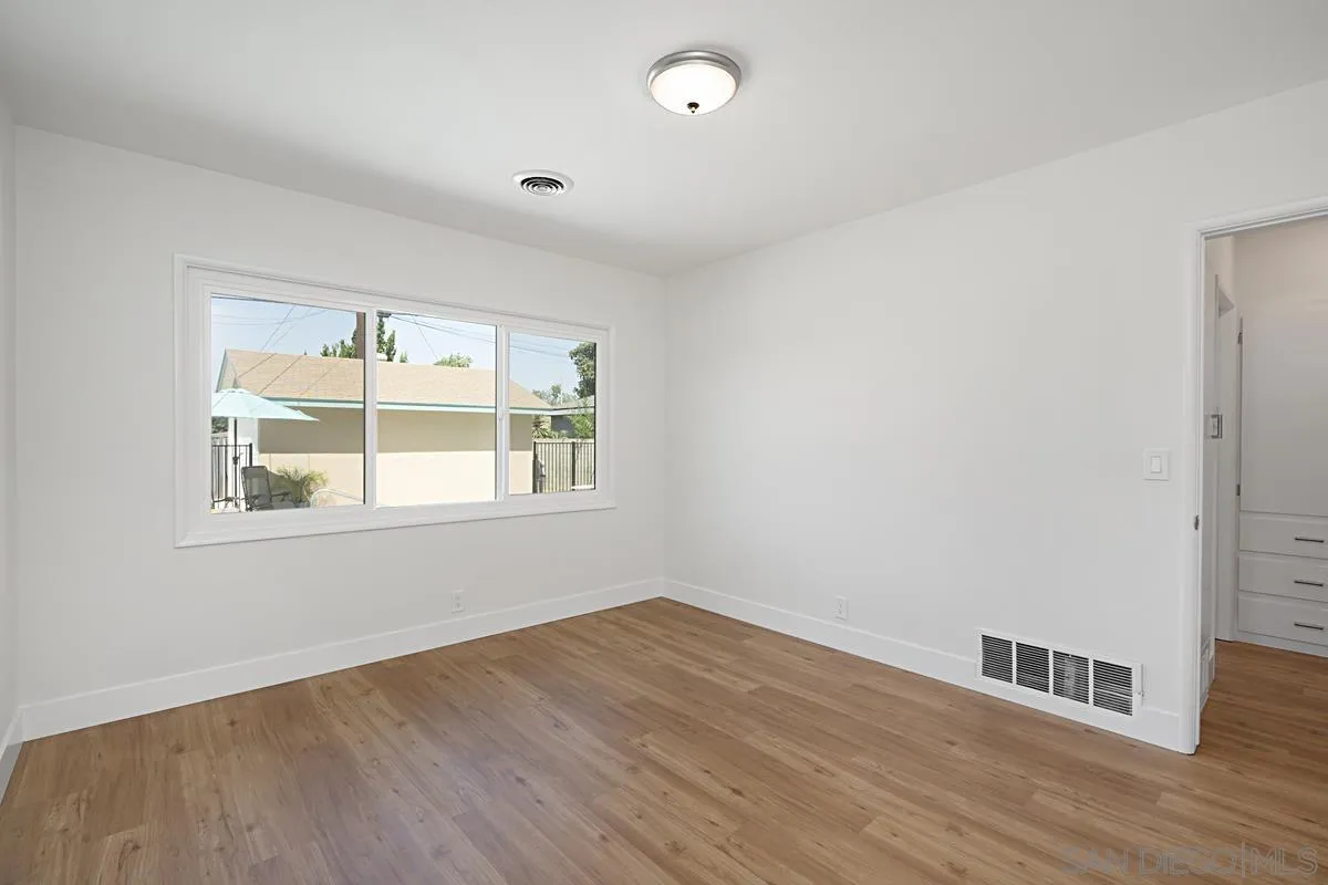 10052 Central Ave.