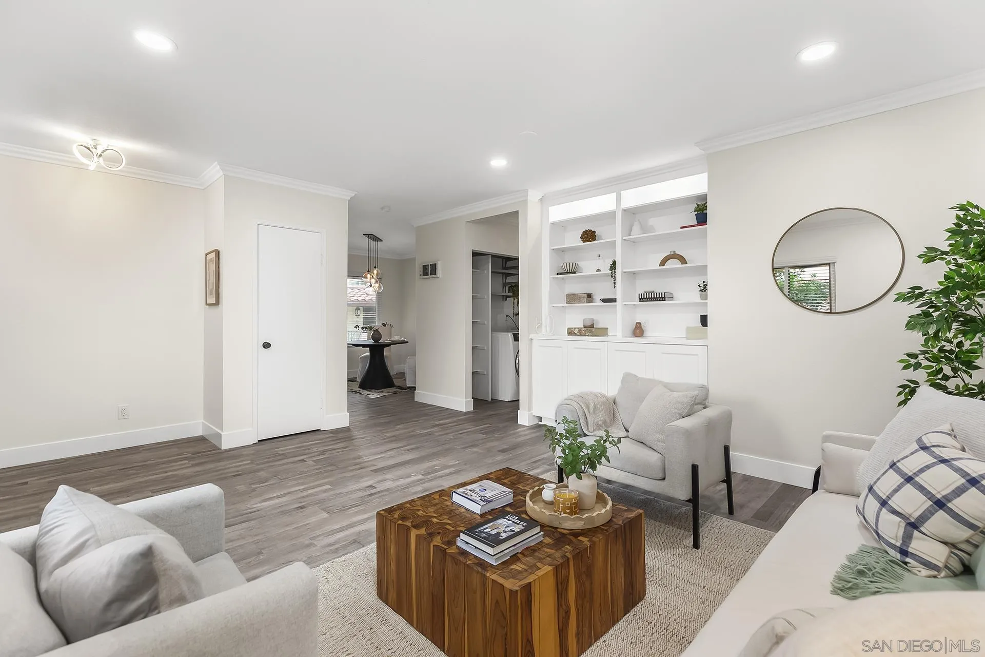 4215 Asher St # 35