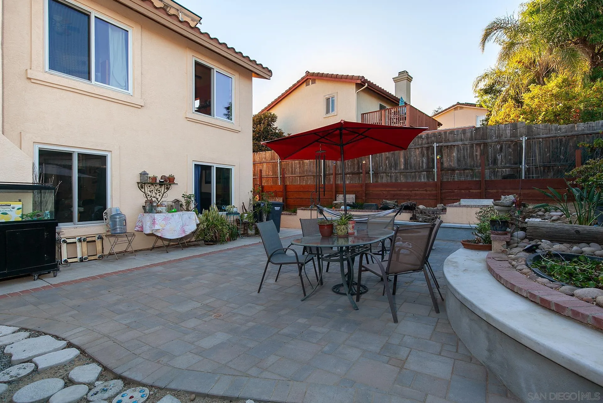 6964 Ruby Ln