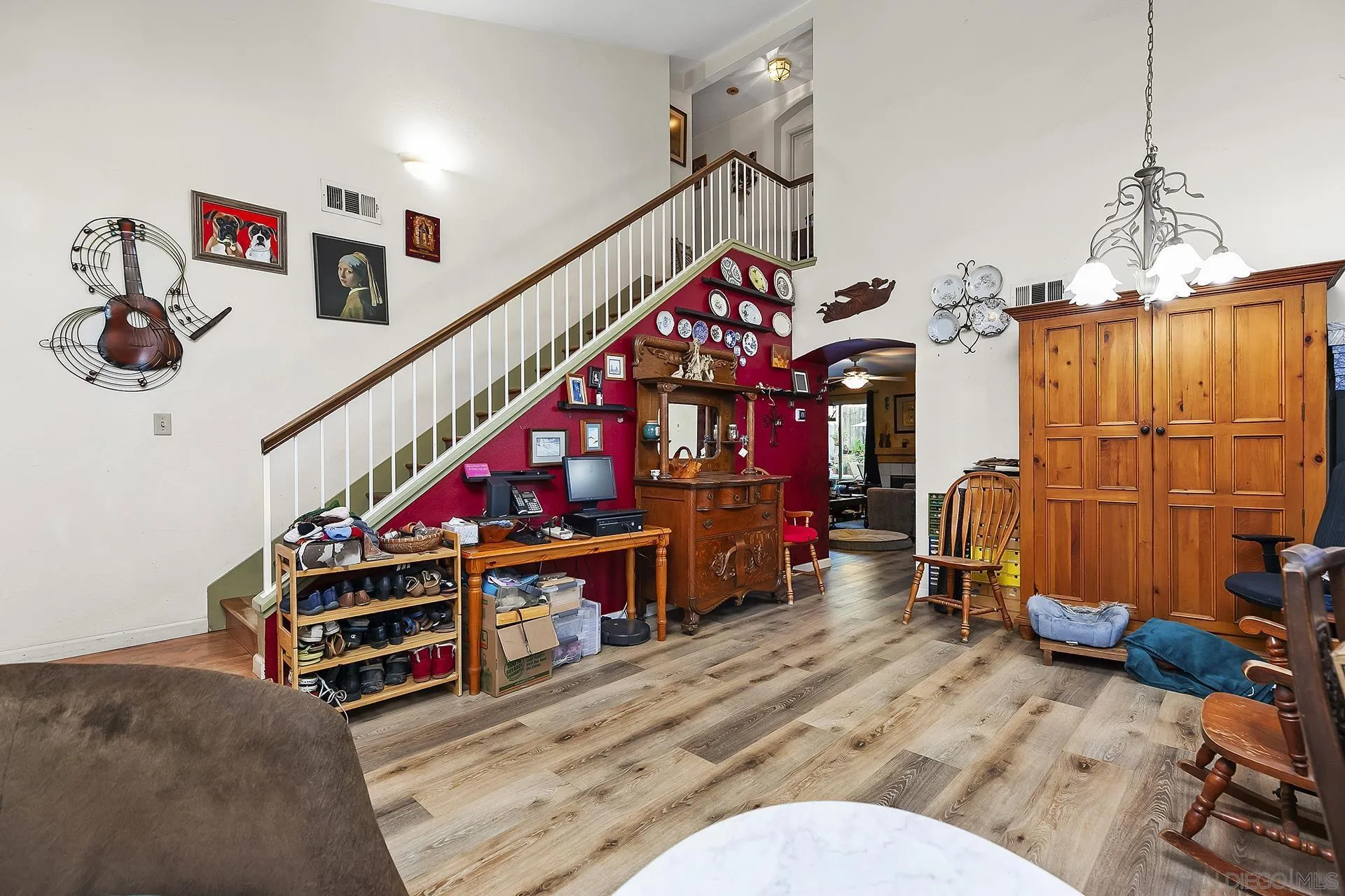 6964 Ruby Ln
