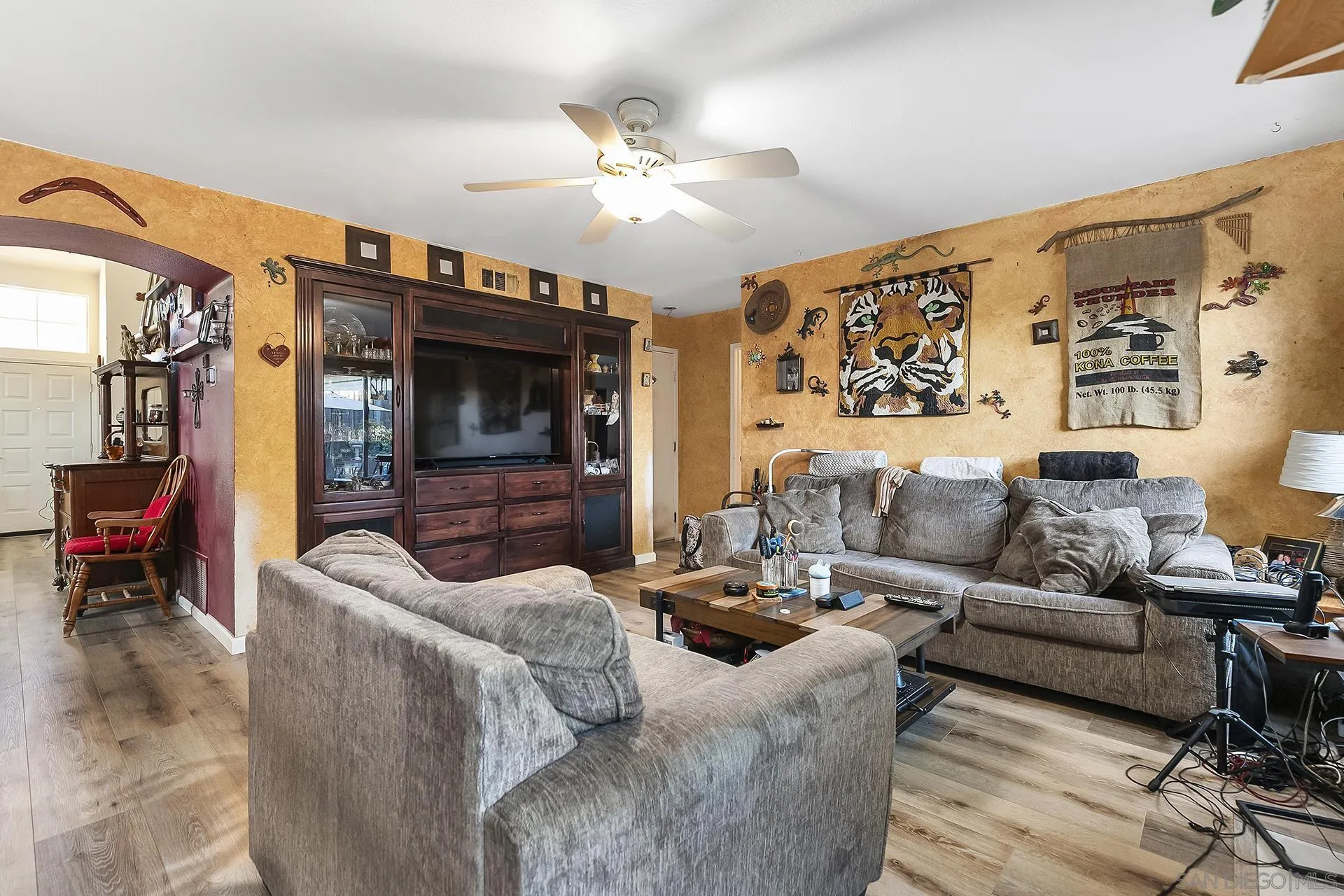6964 Ruby Ln