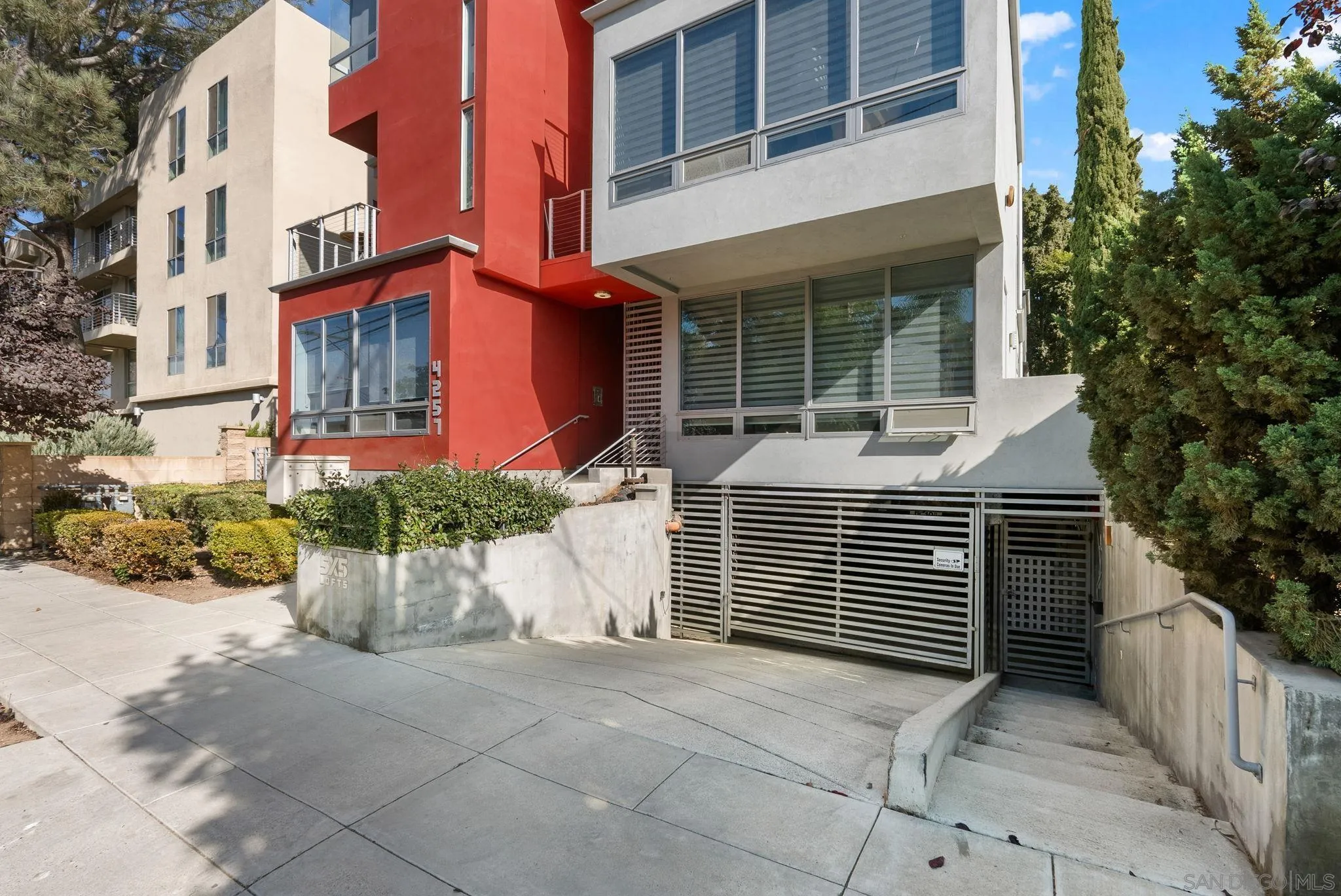4257 3rd Ave # 2