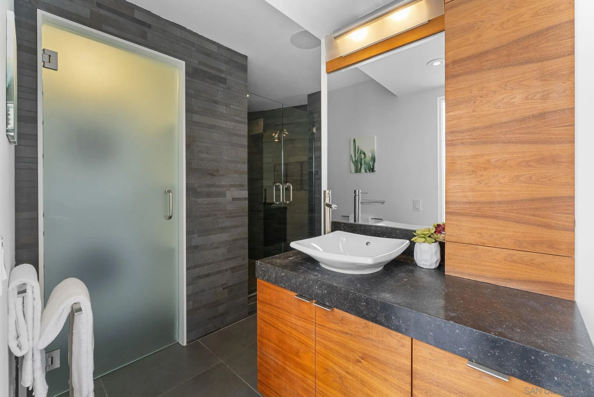 4257 3rd Ave # 2