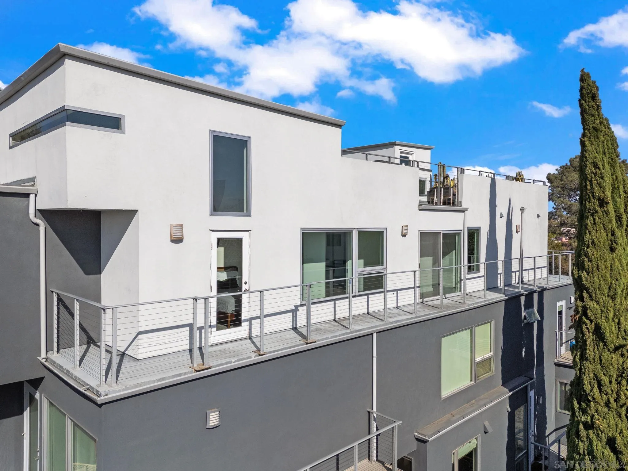 4257 3rd Ave # 2