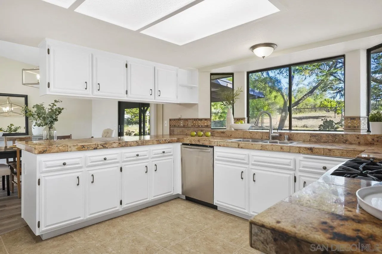 20887 Palomar Mountain View Rd