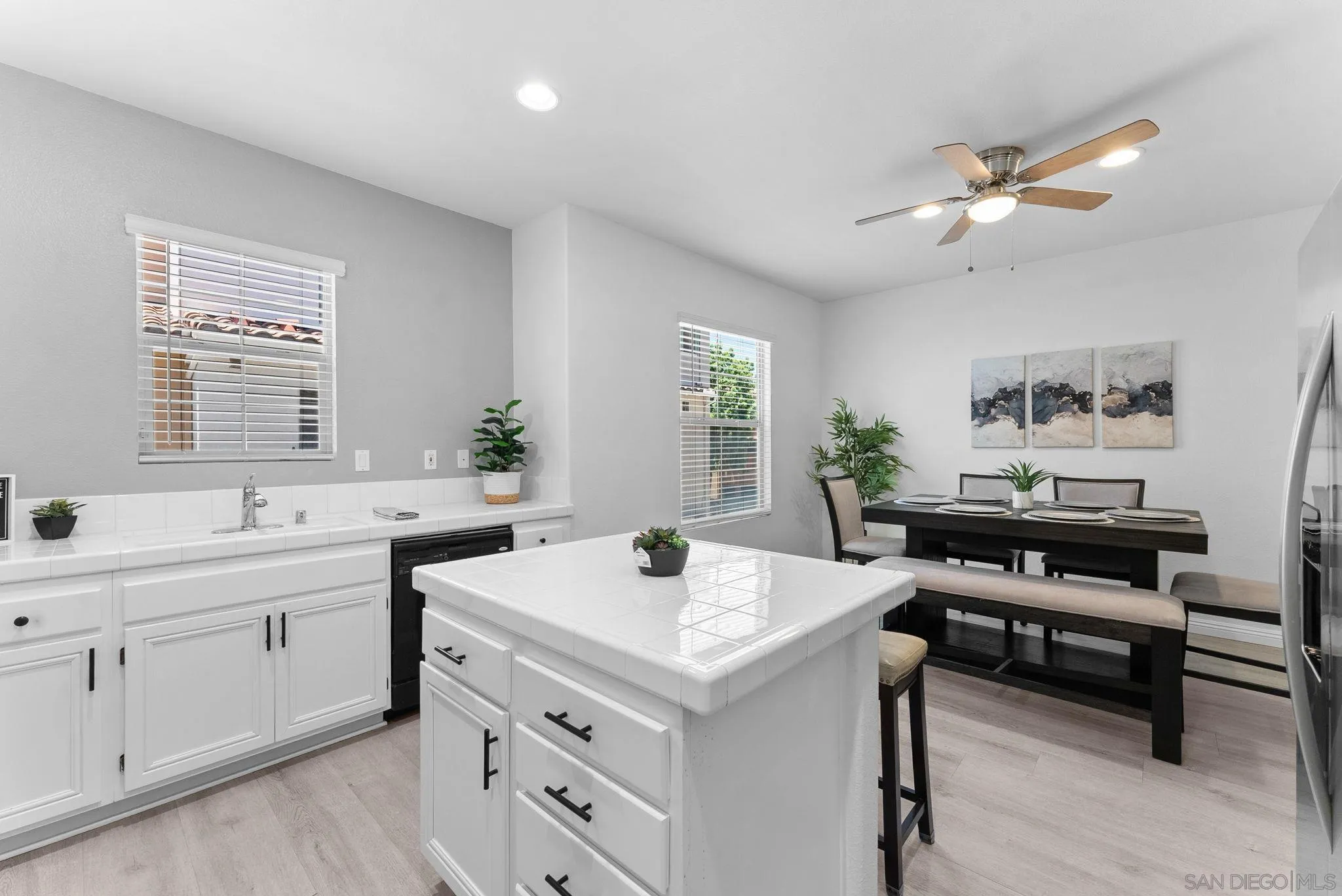 2203 Huntington Point Rd Unit 4