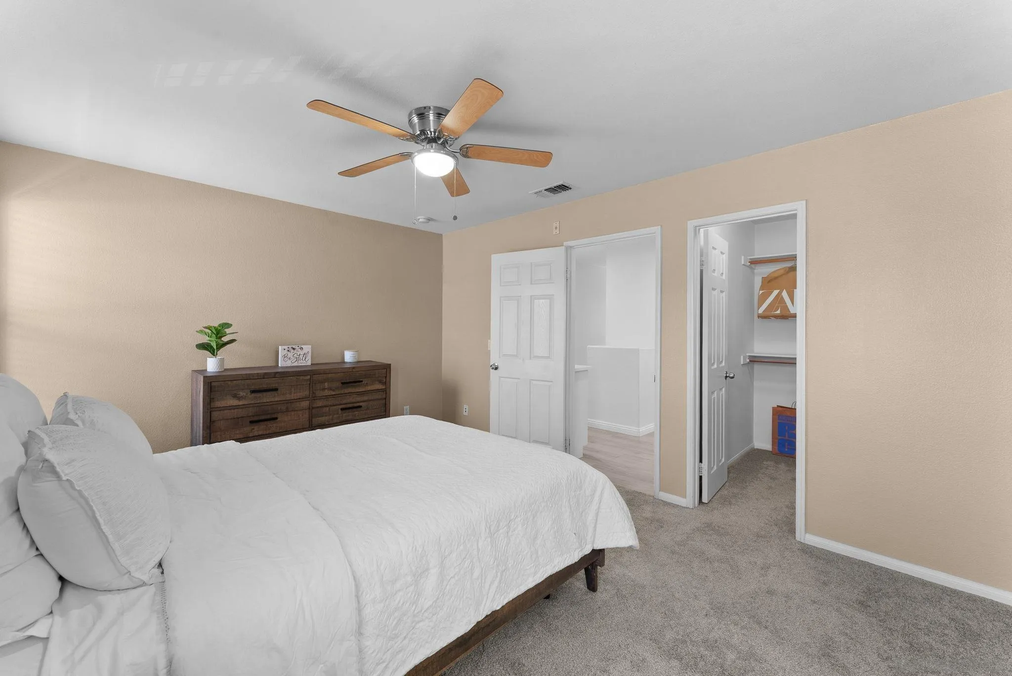 2203 Huntington Point Rd Unit 4