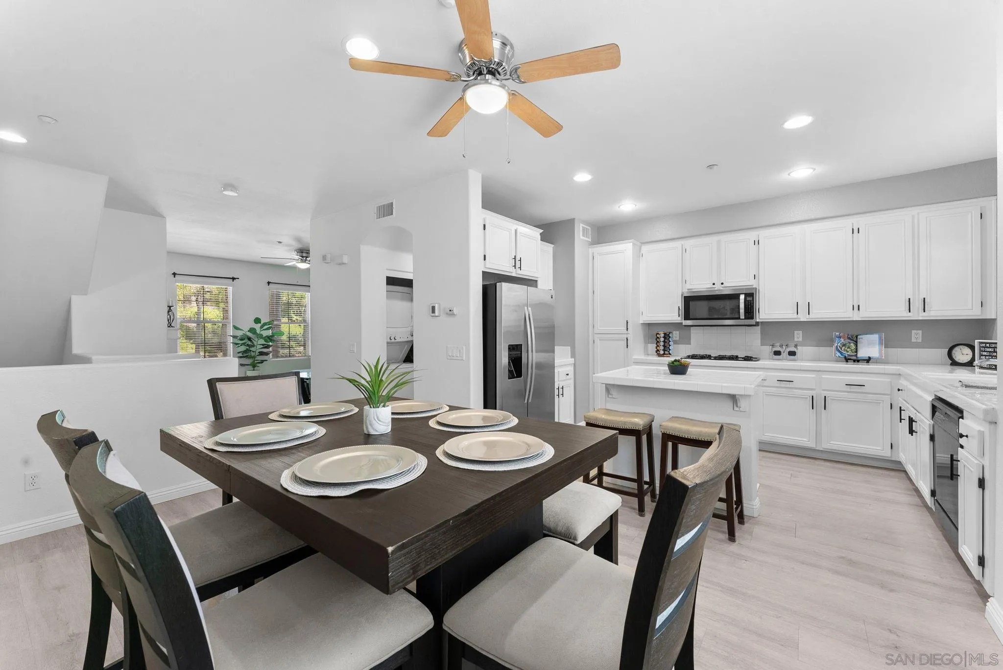 2203 Huntington Point Rd Unit 4