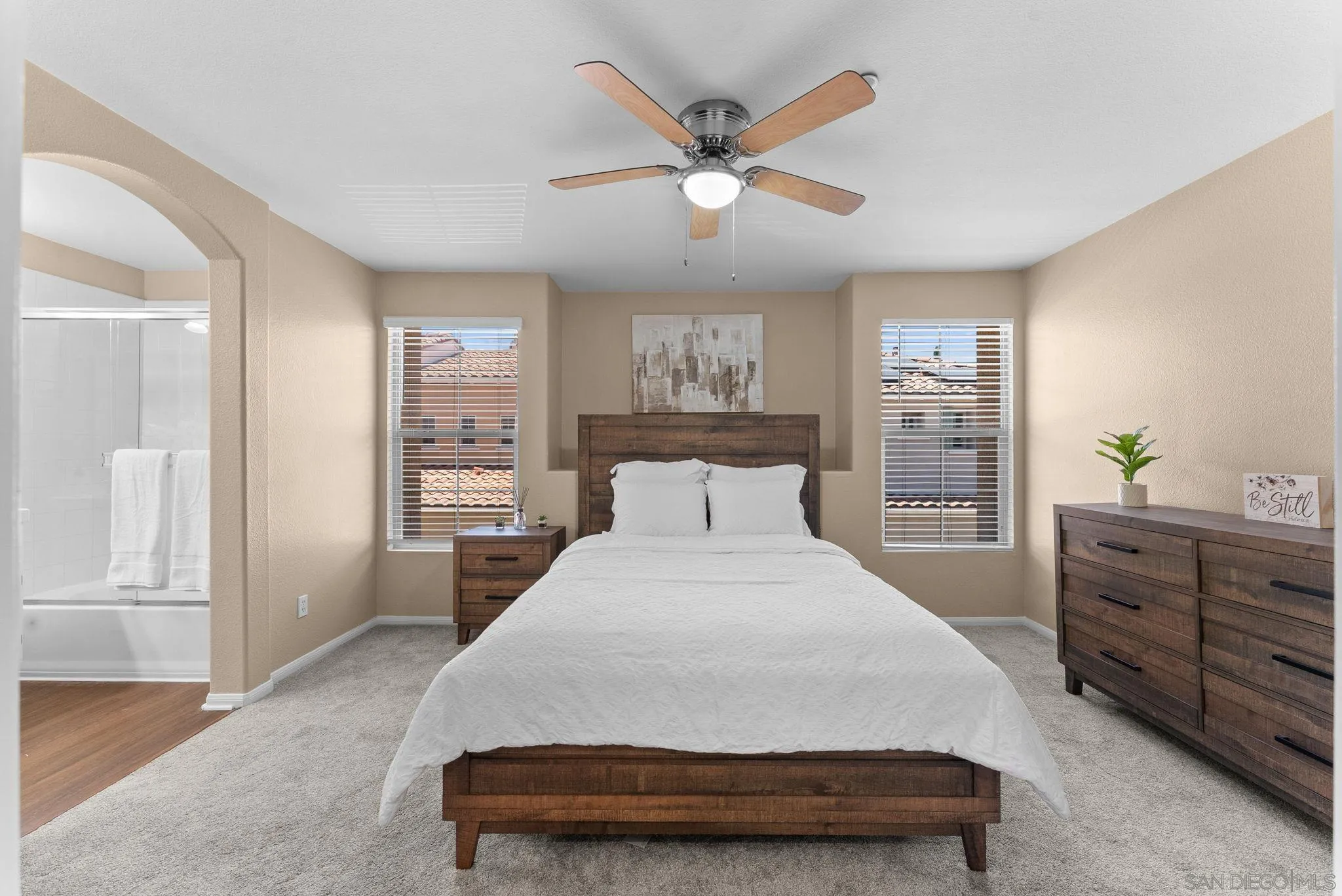 2203 Huntington Point Rd Unit 4