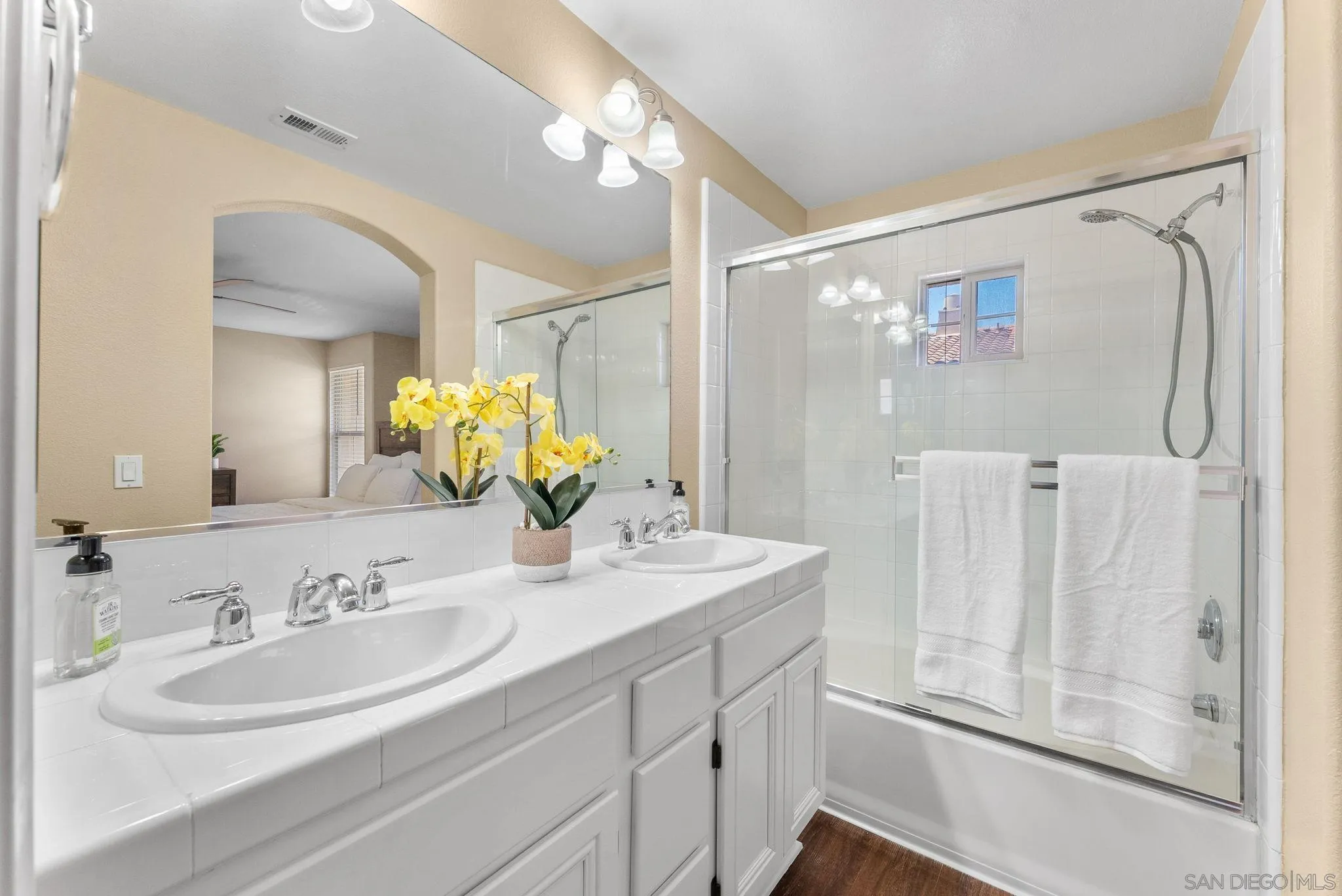 2203 Huntington Point Rd Unit 4