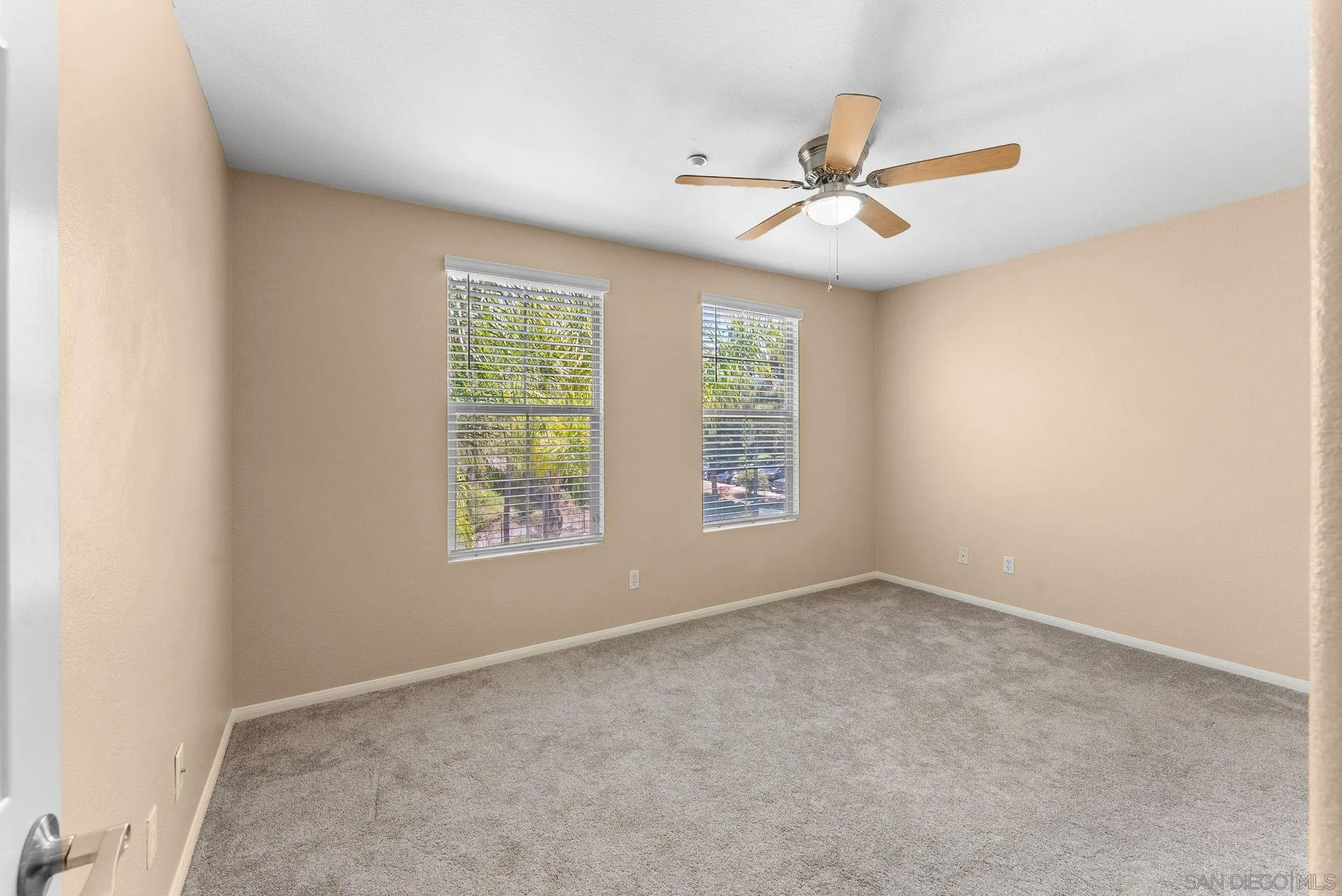 2203 Huntington Point Rd Unit 4