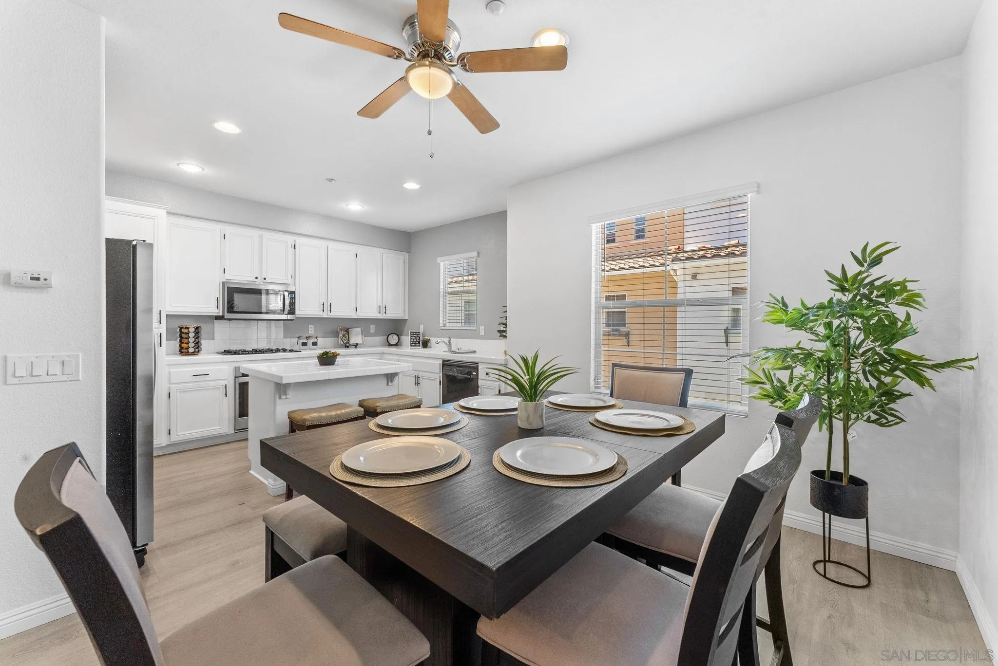 2203 Huntington Point Rd Unit 4