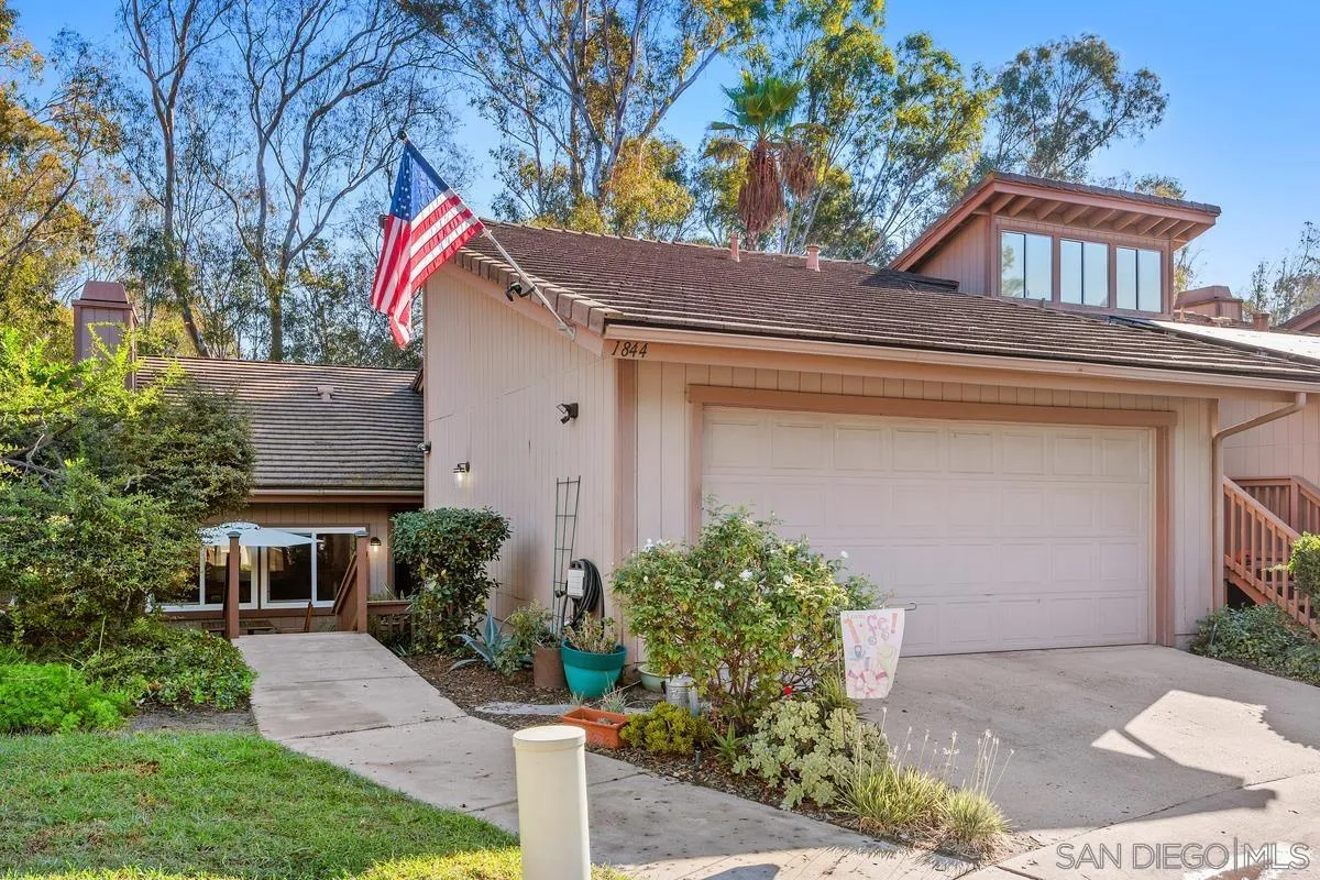 1844 Wintergreen Glen