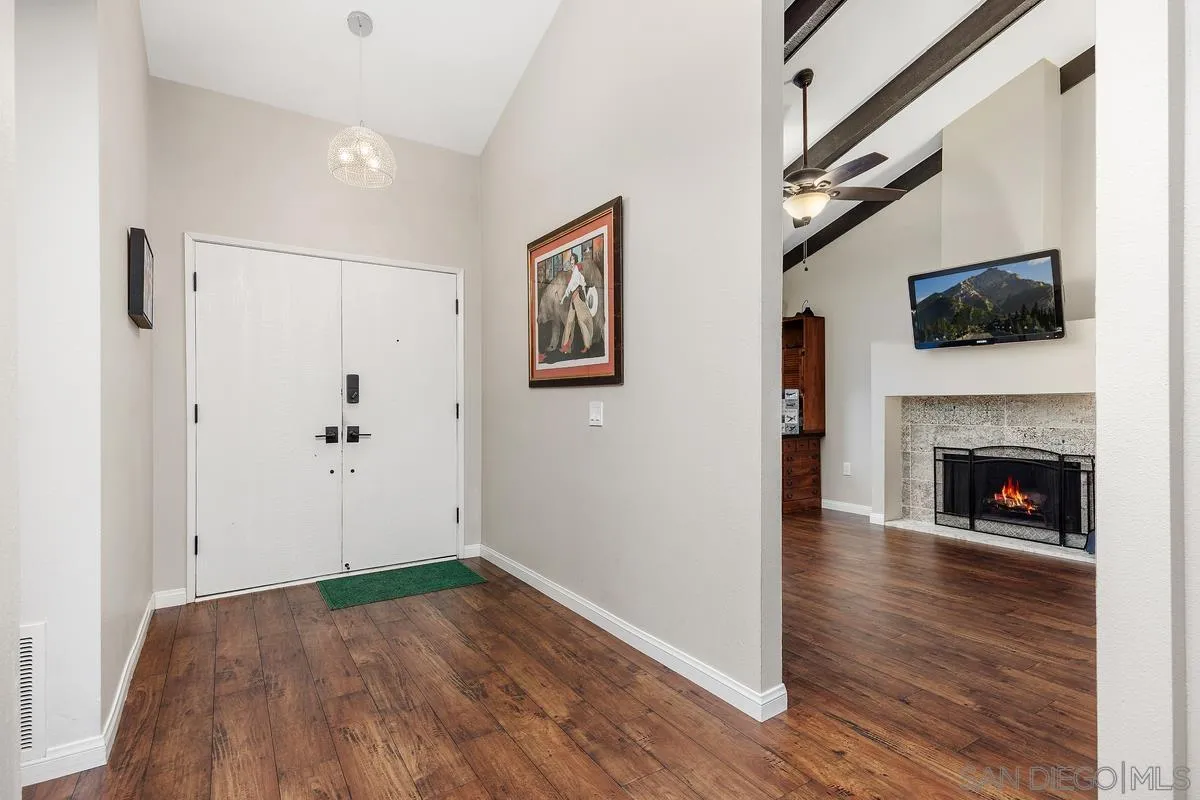 1844 Wintergreen Glen