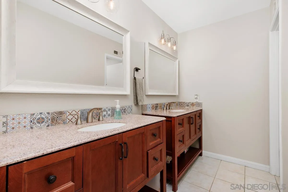 1844 Wintergreen Glen