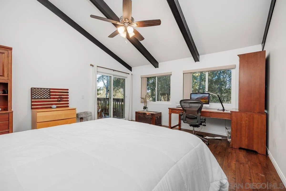 1844 Wintergreen Glen