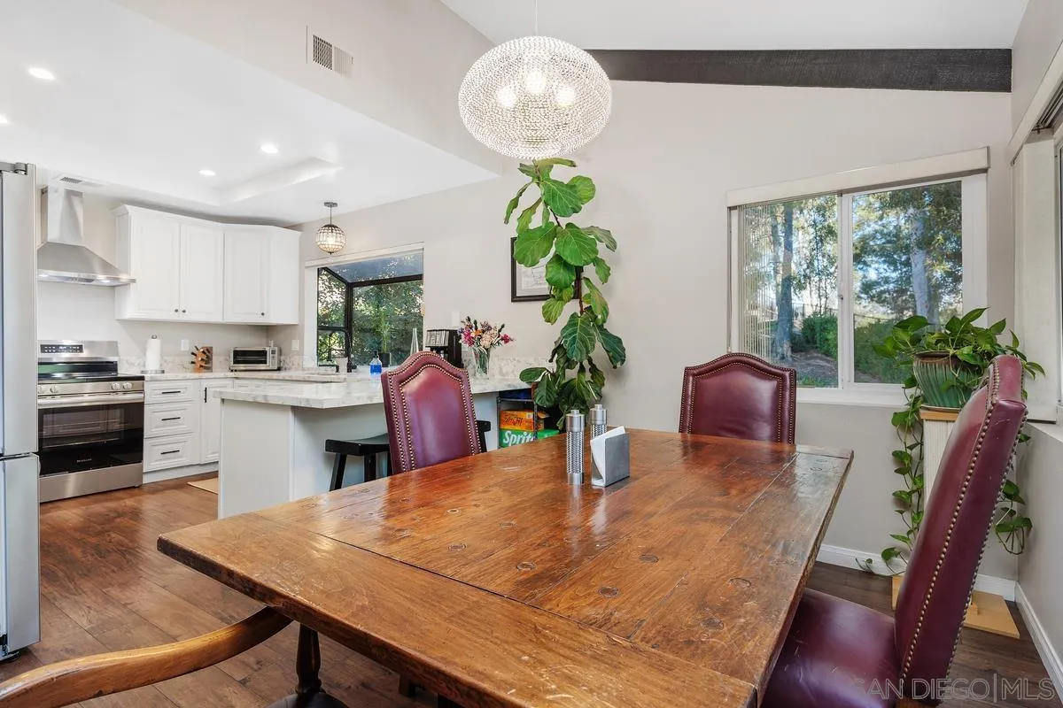 1844 Wintergreen Glen