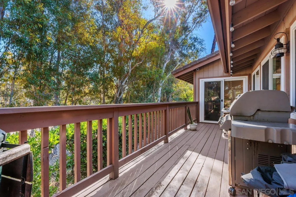 1844 Wintergreen Glen