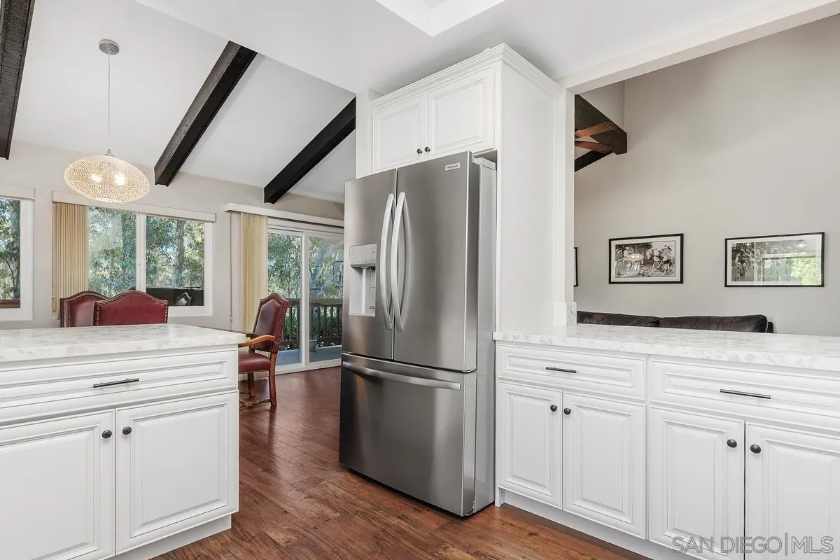 1844 Wintergreen Glen