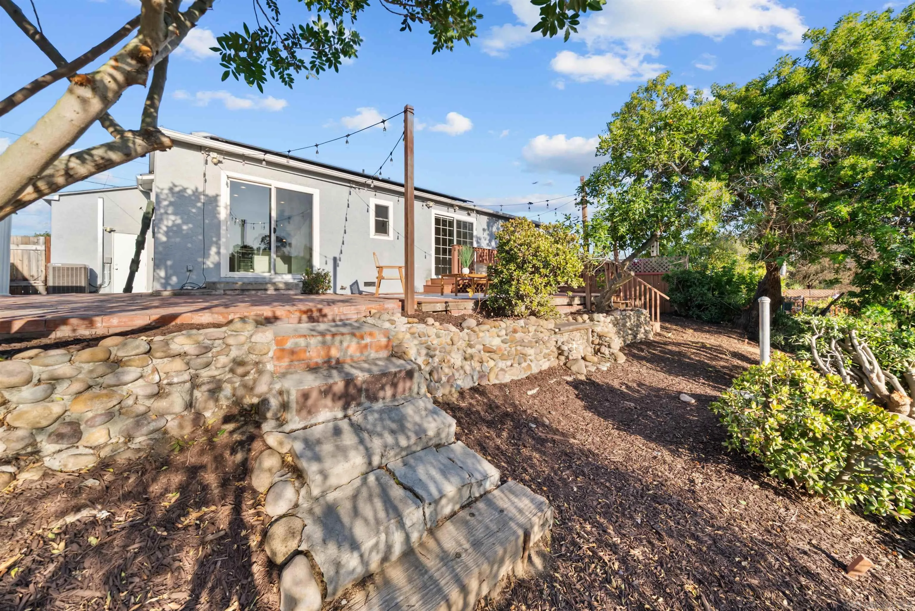 1728 Friedrick Dr