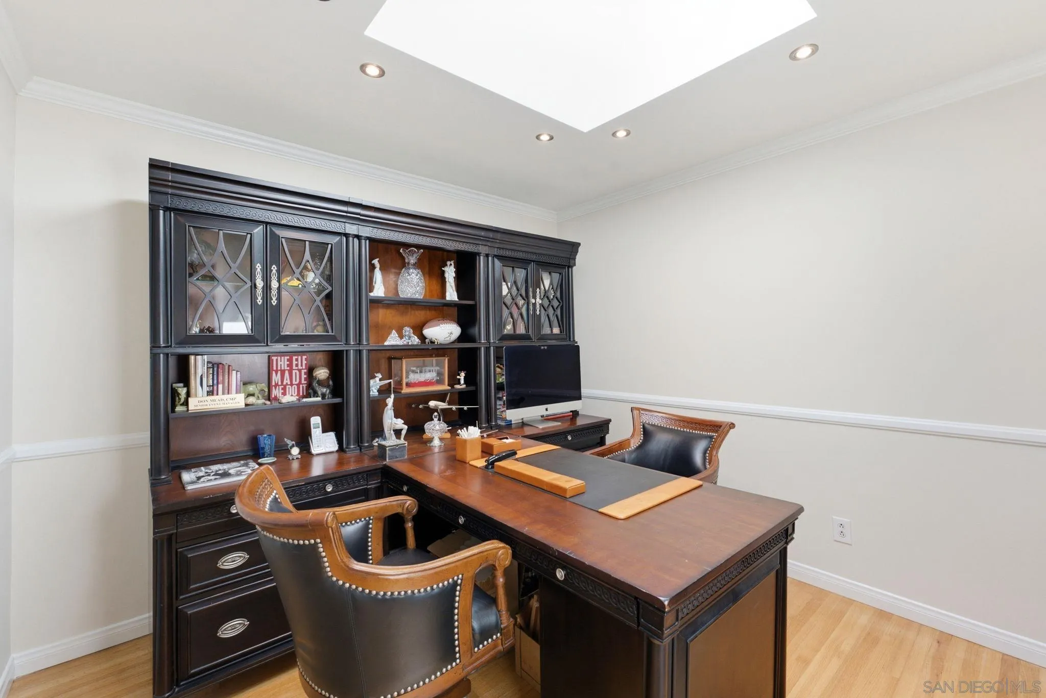 6855 Cartwright