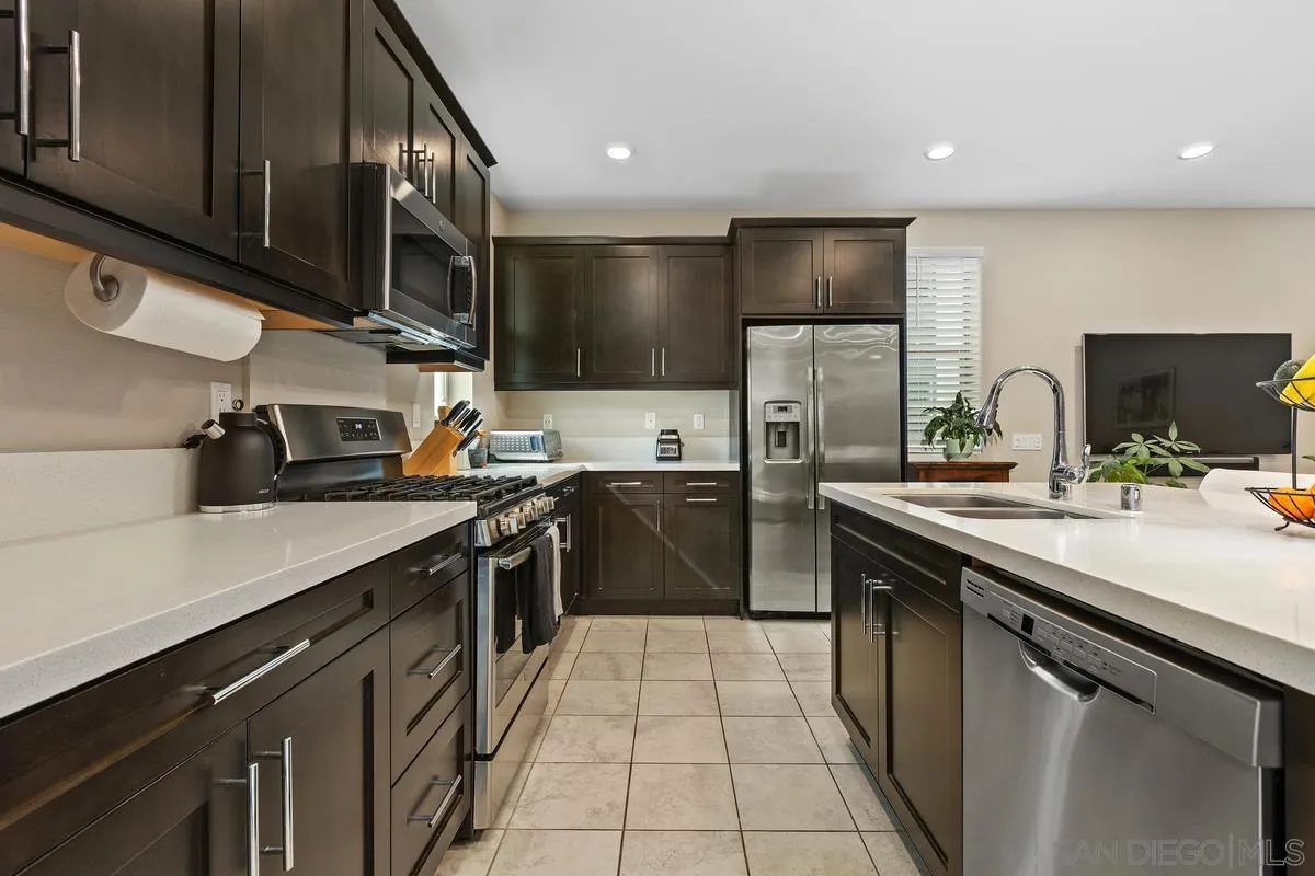 16755 Coyote Bush 89