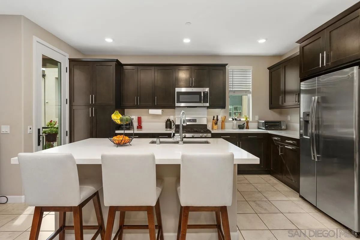 16755 Coyote Bush 89