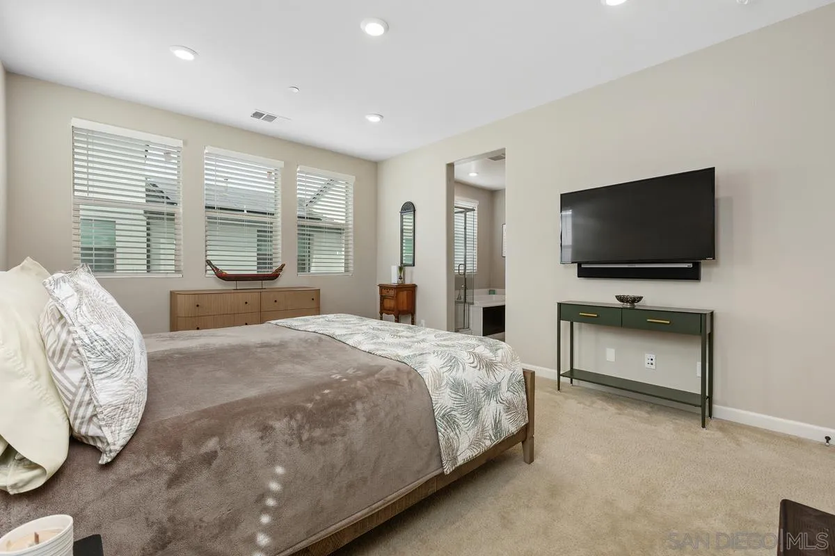 16755 Coyote Bush 89