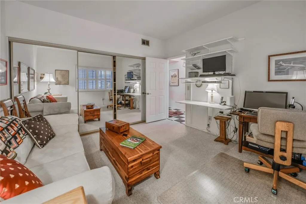 3405 Florida Street # 402