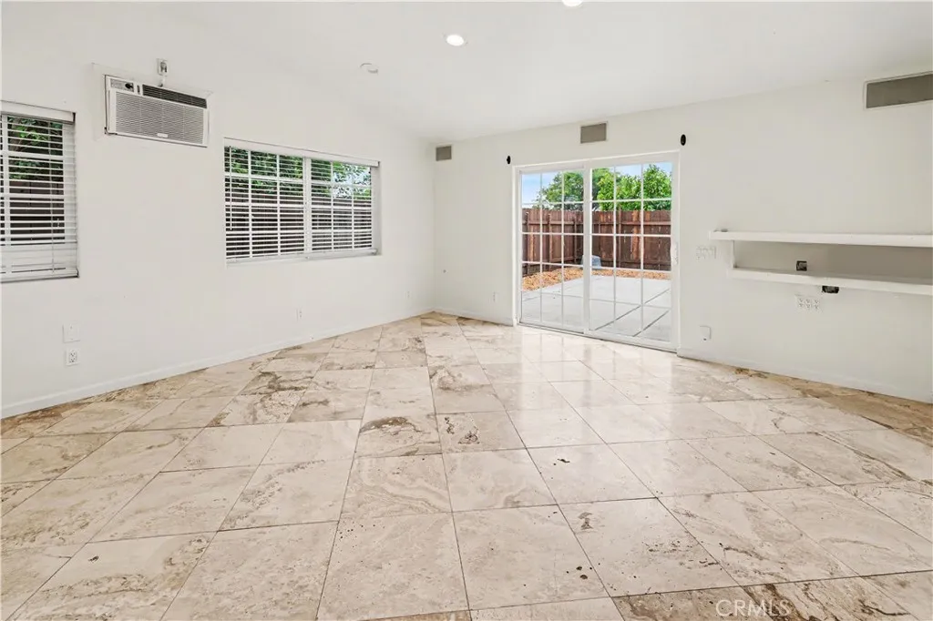 4758 Mount Saint Helens Way