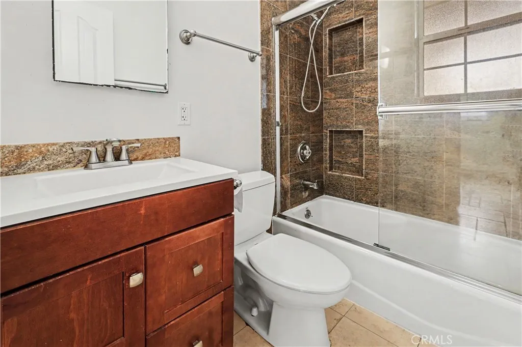 4758 Mount Saint Helens Way