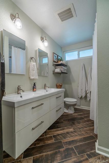 11493 Eucalyptus Hills Drive