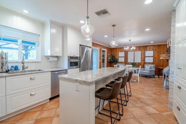 11493 Eucalyptus Hills Drive